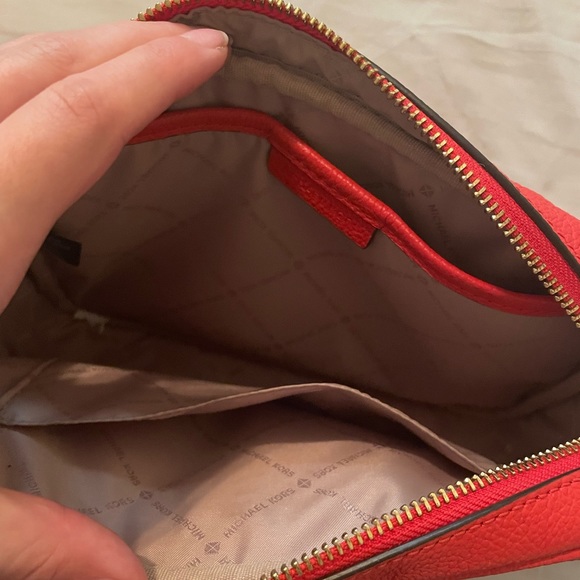 Michael Kors Crossbody - Picture 2 of 2